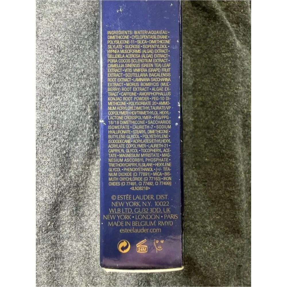Estée Lauder The Mattifier Shine Control Perfecting Primer + Finisher 1oz 30mL - Picture 2 of 5